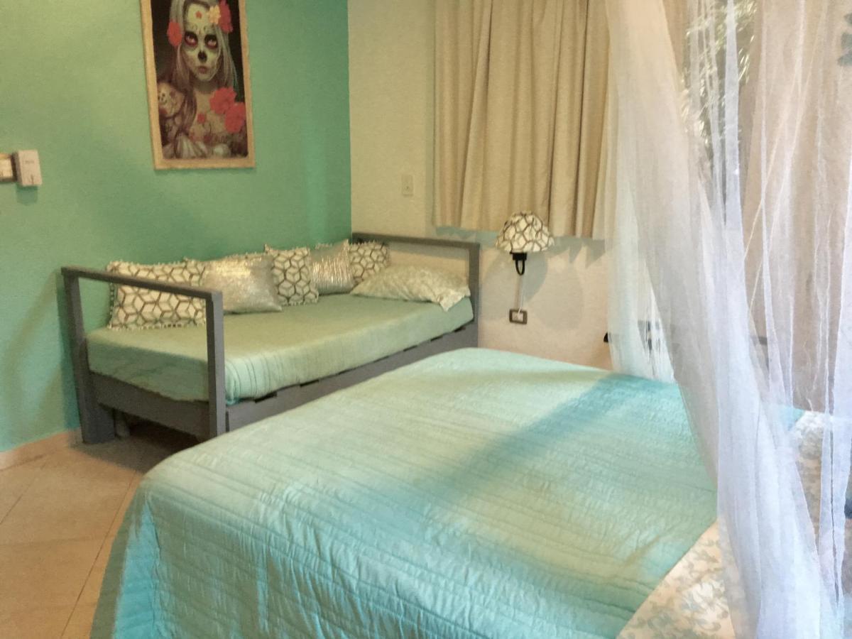 Esquina De La Felicidad De Playacar Bed and Breakfast Playa del Carmen Zewnętrze zdjęcie