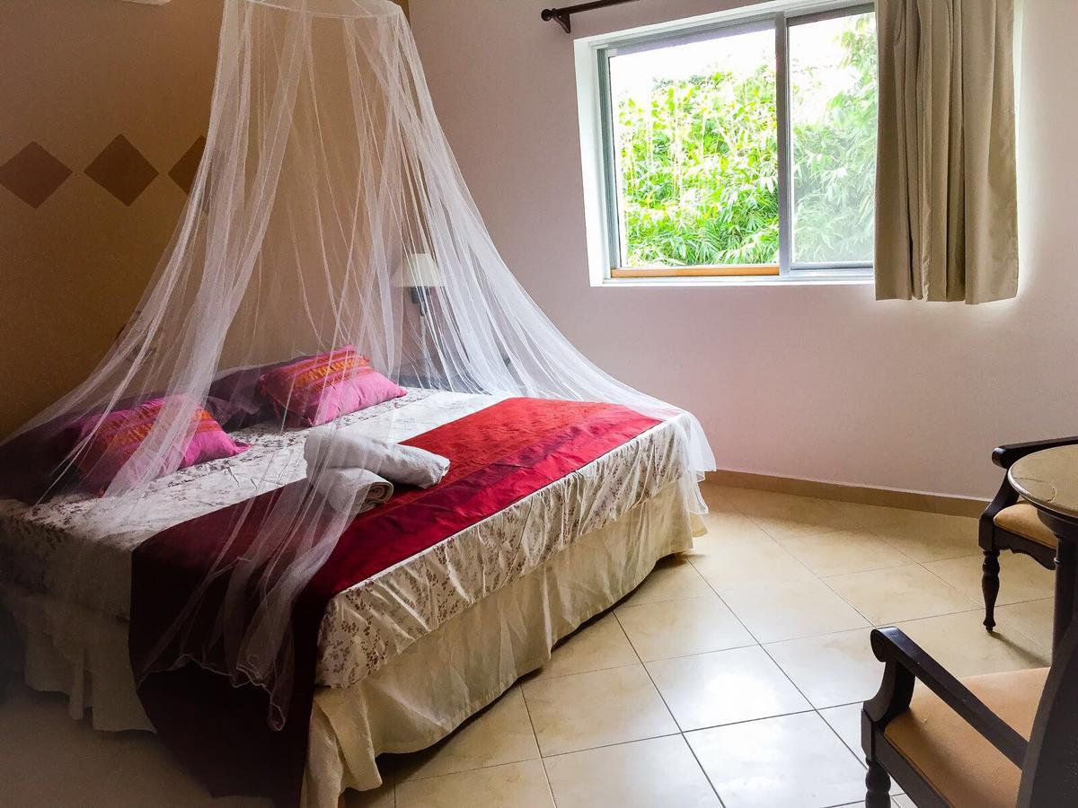 Esquina De La Felicidad De Playacar Bed and Breakfast Playa del Carmen Zewnętrze zdjęcie